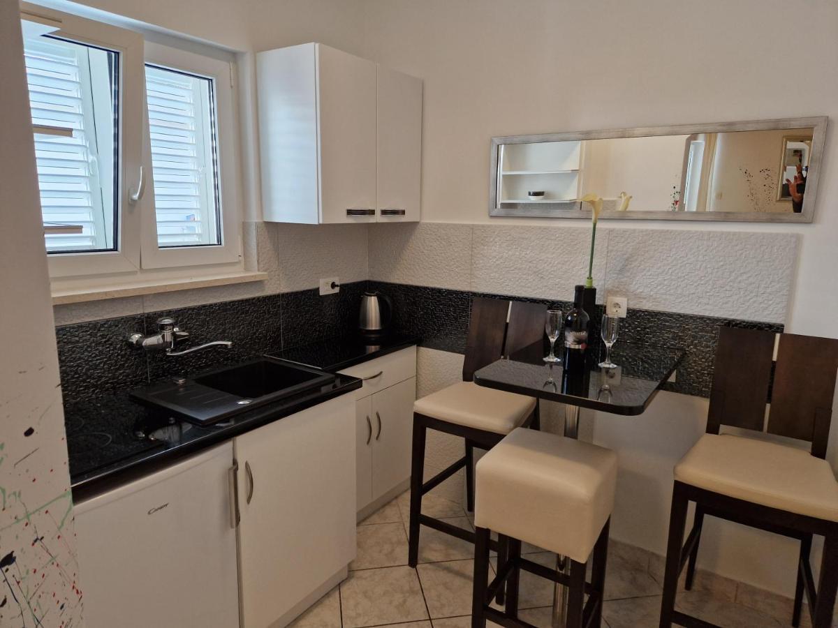 פודסטראנה Apartments Jagoda מראה חיצוני תמונה